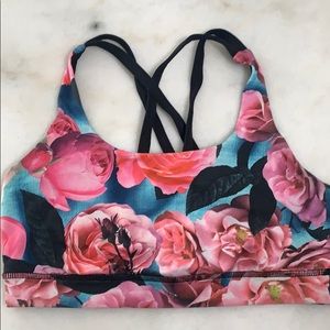 Lululemon energy bra size 6 gently worn